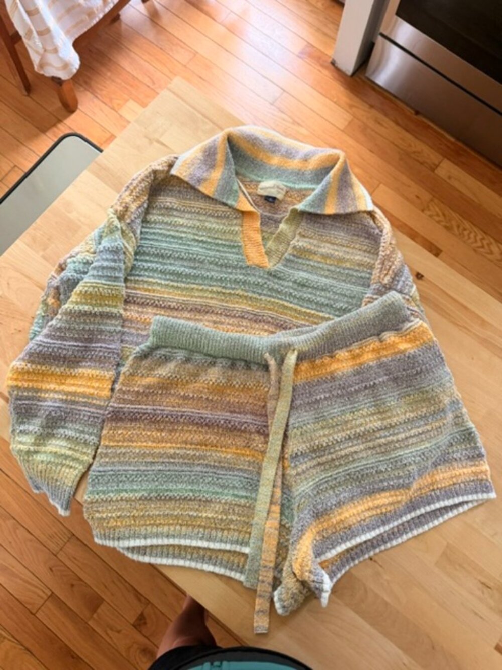 Universal Thread Pastel Rainbow Stripe Sweater Set – Size XL – Polo Top & Shorts